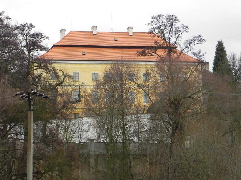 Penzion Krasny Dvur Exteriör bild