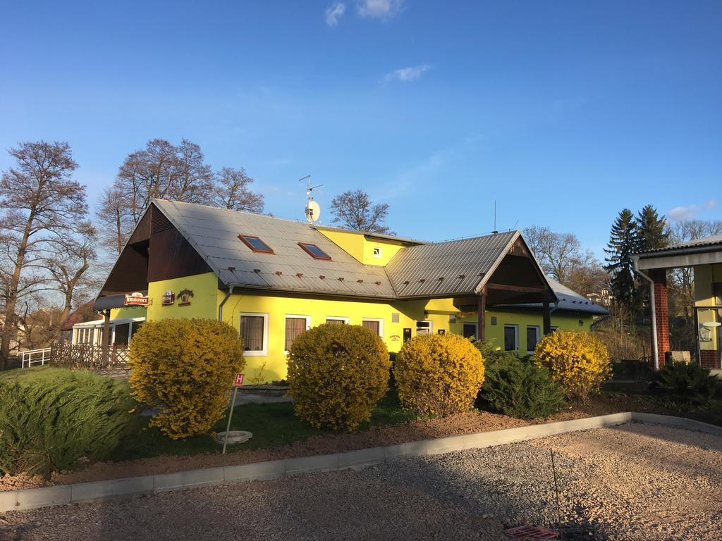 Penzion Krasny Dvur Exteriör bild