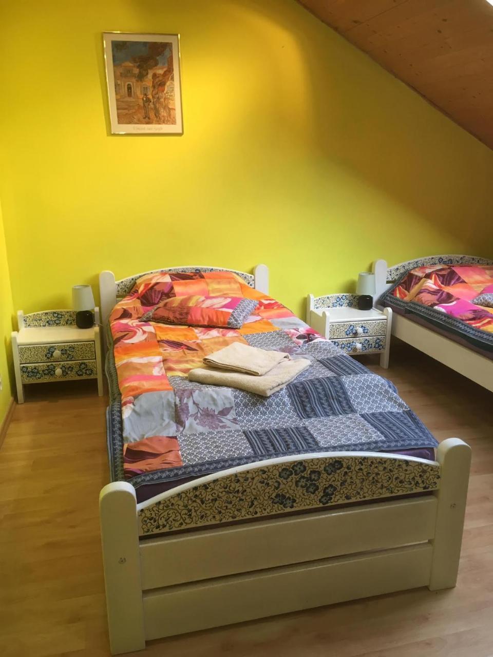 Penzion Krasny Dvur Exteriör bild