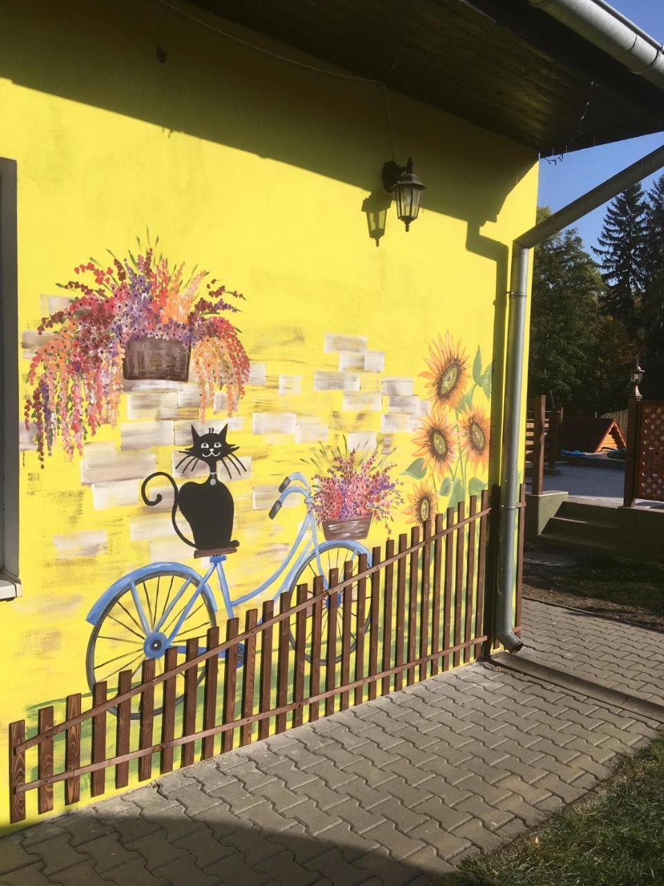 Penzion Krasny Dvur Exteriör bild