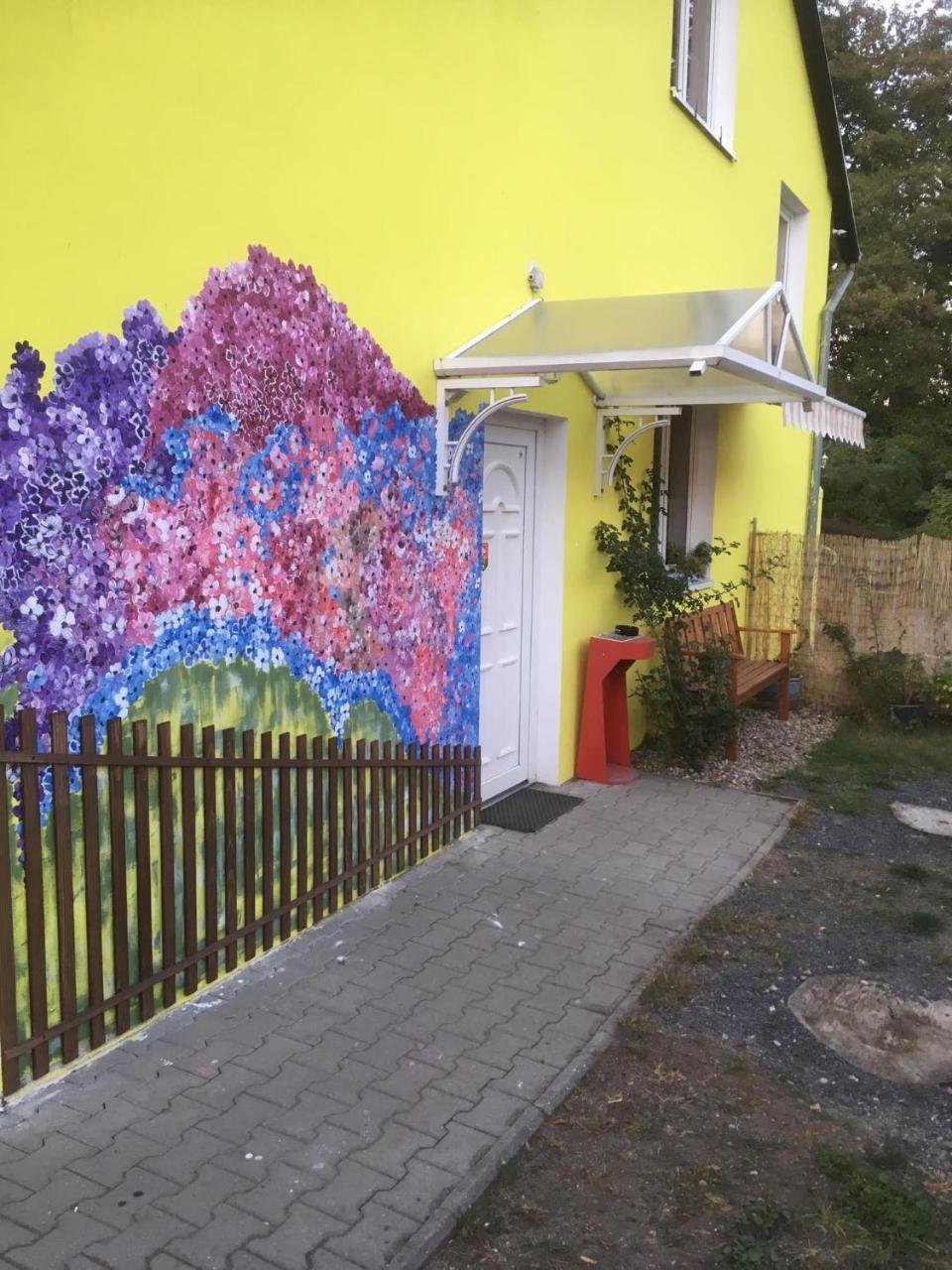 Penzion Krasny Dvur Exteriör bild