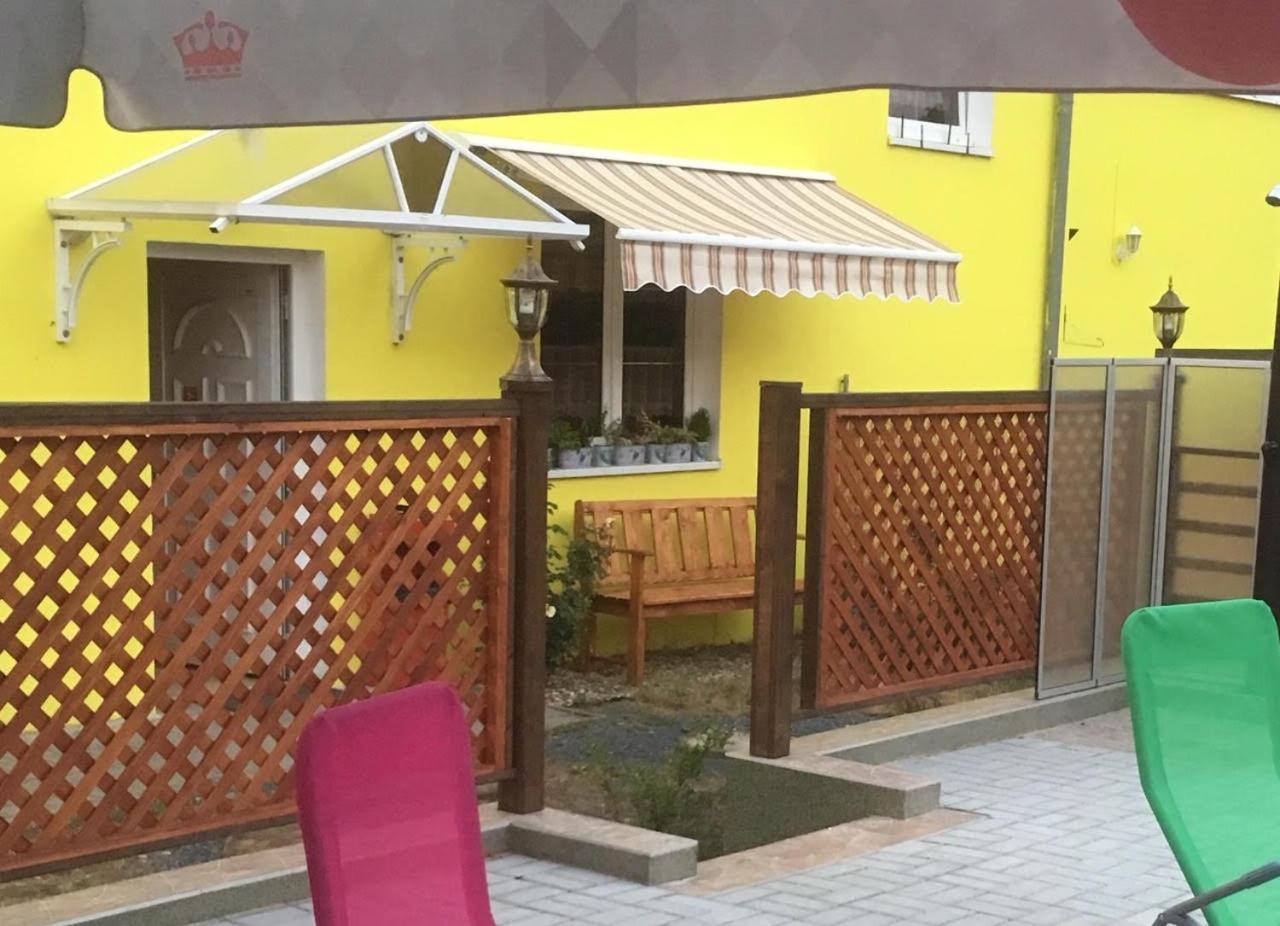 Penzion Krasny Dvur Exteriör bild